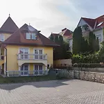 Leilbon Apartmanhaz Lägenhet *
