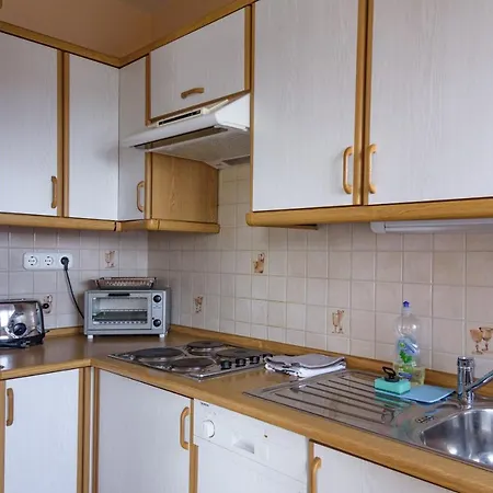 Leilbon Apartmanhaz Апартаменты