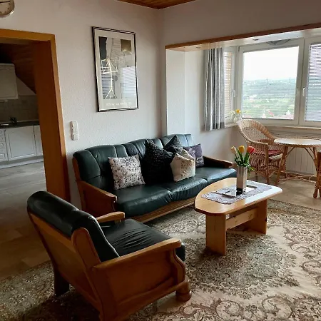 Leilbon Apartmanhaz * ヘーヴィーズ