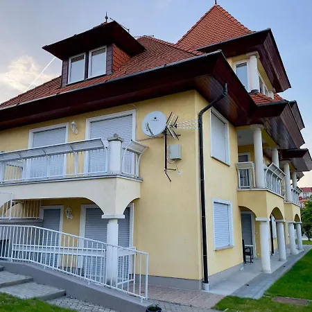 Leilbon Apartmanhaz