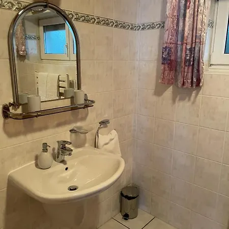 Leilbon Apartmanhaz Апартаменты Хевиз