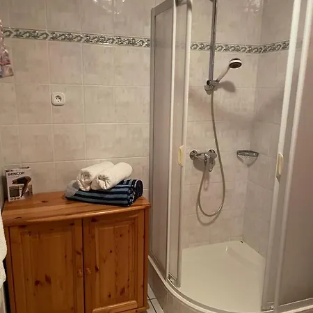 Leilbon Apartmanhaz *