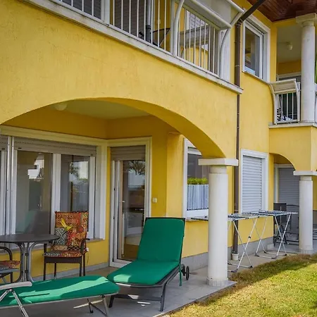 Leilbon Apartmanhaz * Héviz