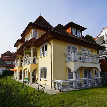 Lägenhet Leilbon Apartmanhaz *