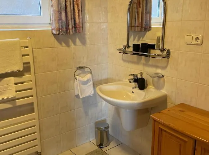 Leilbon Apartmanhaz *